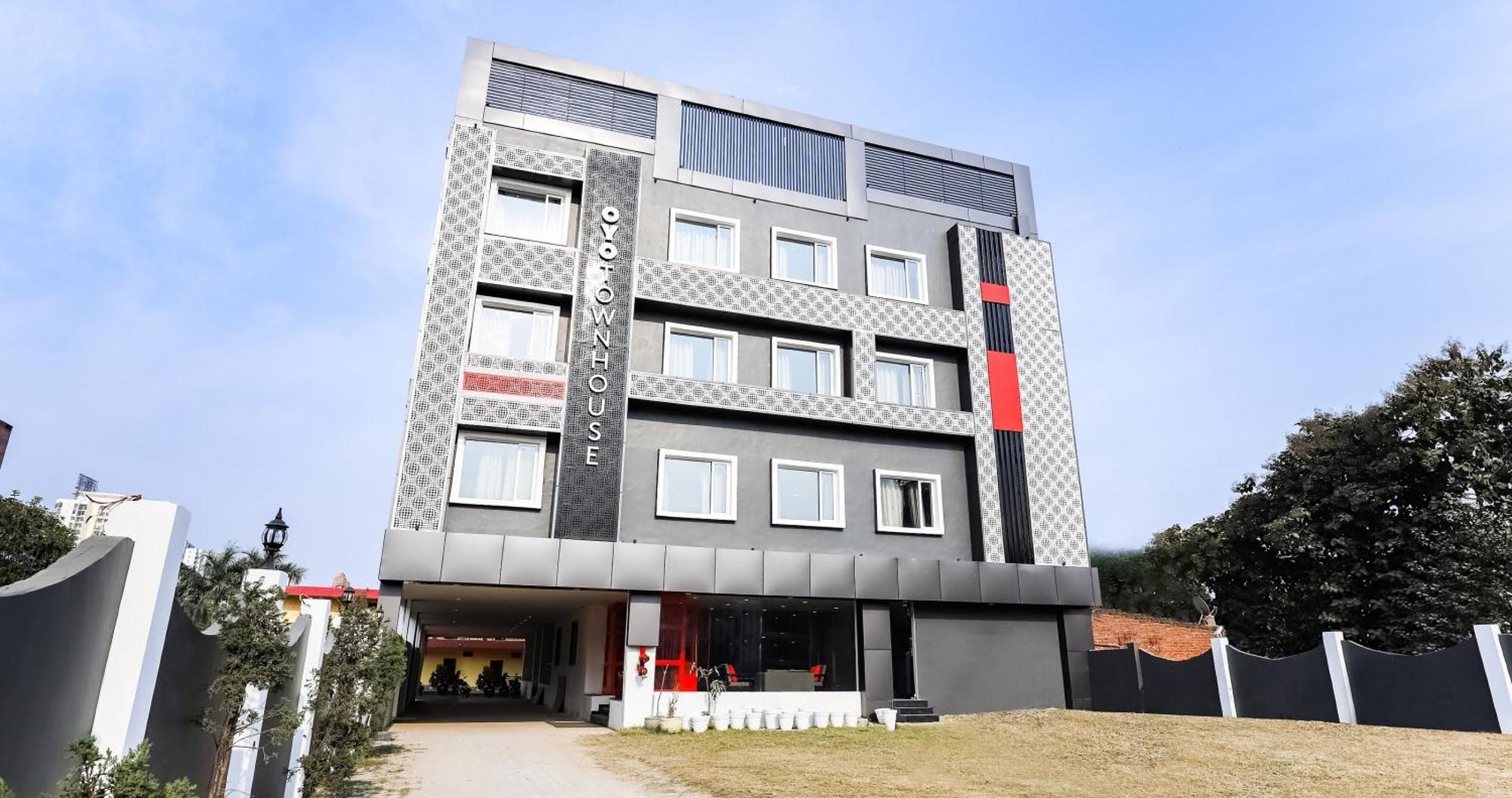 Townhouse Prithvi Resort Near Phoenix Palassio Lucknow Exterior foto